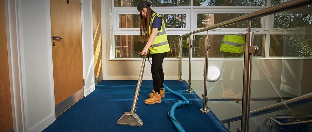 how much does it cost to clean the carpets